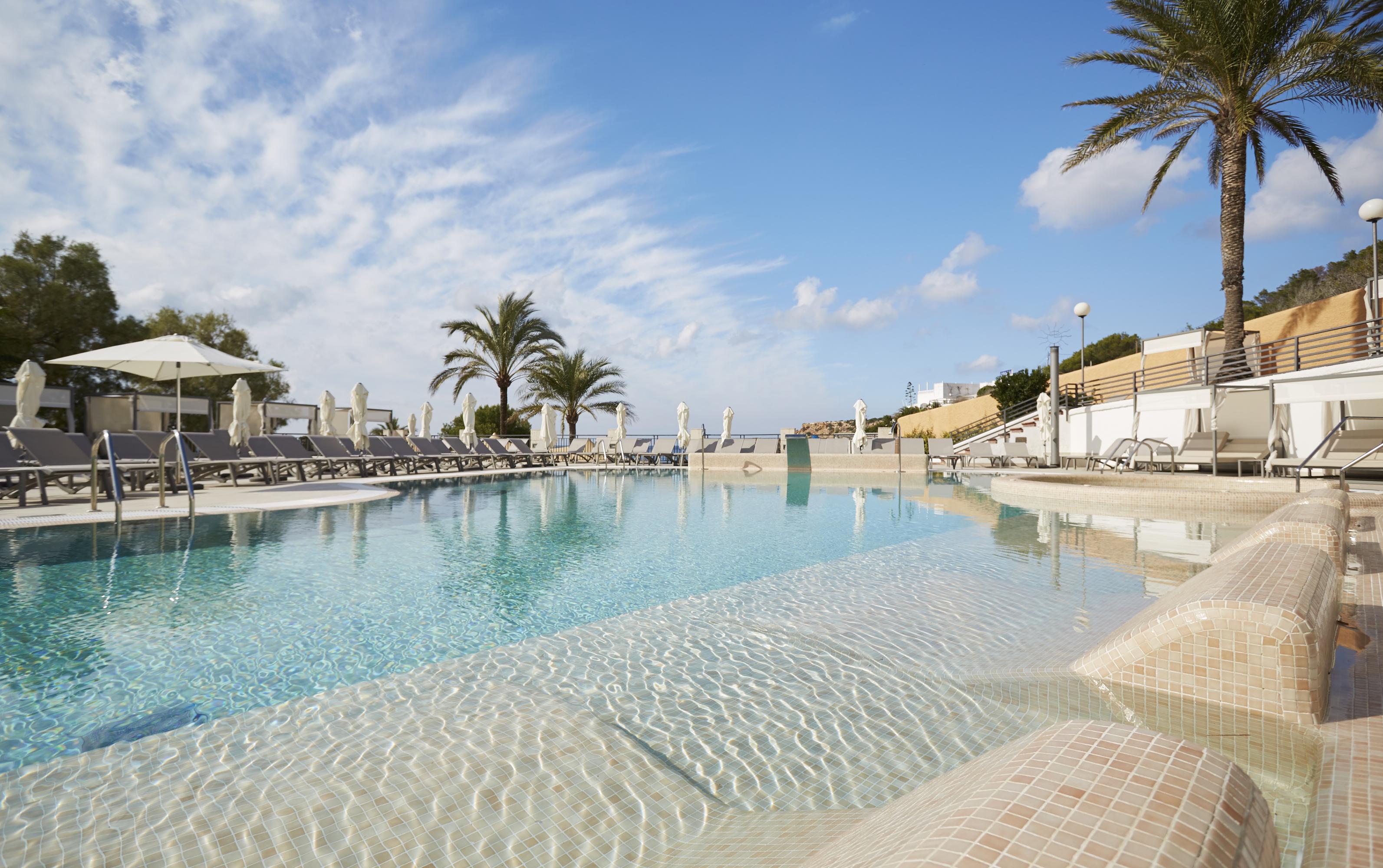 Insotel Tarida Beach Resort & Spa Кала-Таріда Екстер'єр фото